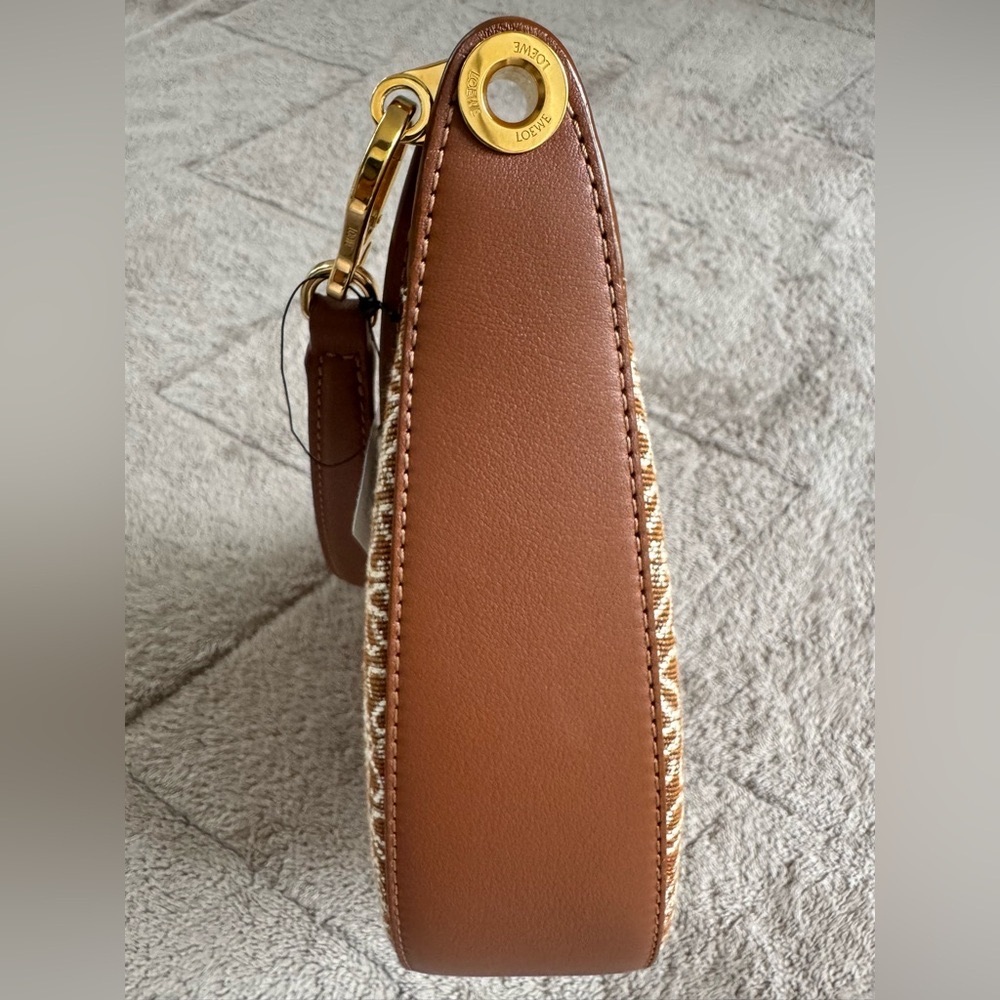 NEW🔥LOEWE Small Luna Anagram Jacquard Shoulder Bag🔥 - Picture 10 of 14